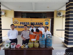 Polisi Gerebek Gudang Pengoplos Tabung Gas di Serdang Bedagai