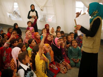 Semangat Anak-anak Pengungsi Irak Untuk Belajar