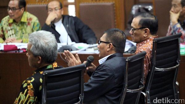 Agus Marto, Ganjar Pranowo dan Agun Gunandjar Jadi Saksi Sidang e-KTP