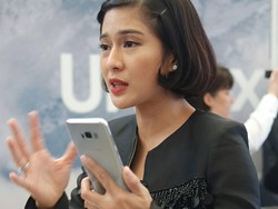 Dian Sastro dan Galaxy S8, Cara XL Goda Pelanggan