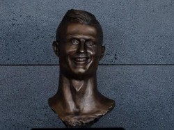 8 Penghargaan dan Penghormatan Unik untuk Pesepakbola