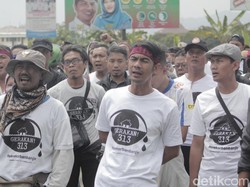 Ratusan Korban Banjir Kabupaten Bandung Gelar Aksi 313