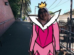 Viral, Hijabers Malaysia Ini Disulap Jadi Disney Princess oleh Kekasihnya