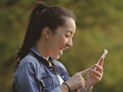 Begini Caranya Agar Internetan Lancar dengan Gratis Selama Setahun