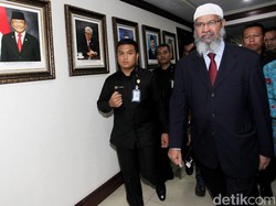 Zakir Naik: Apakah Islam Terpisahkan dengan Pemerintahan?