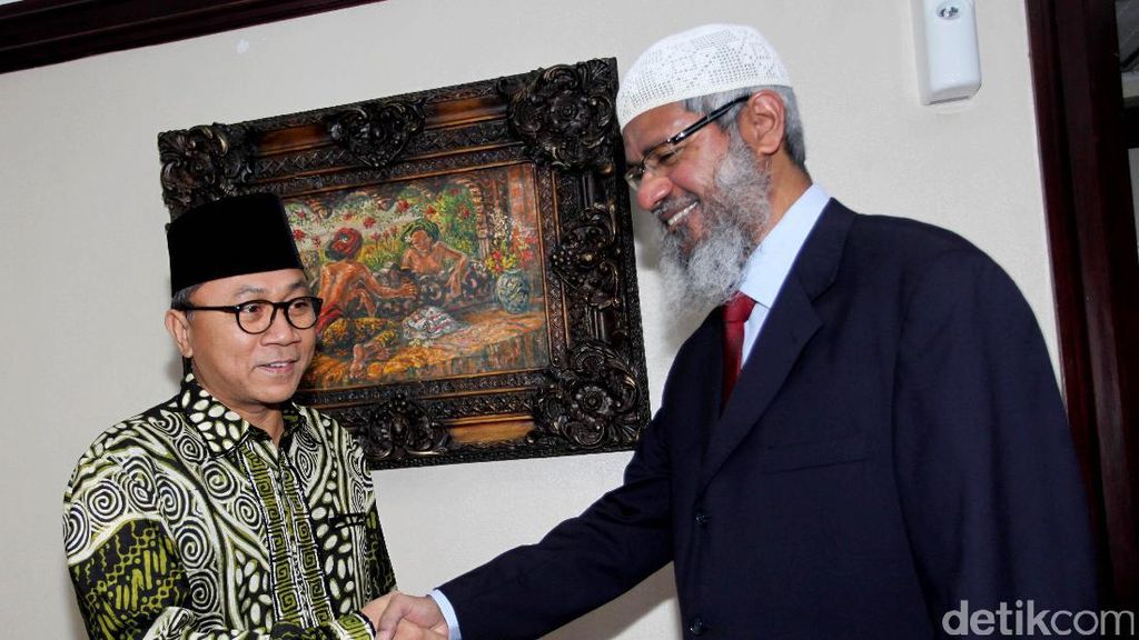 Zakir Naik Bertemu Ketua MPR Zulkifli Hasan Zakir Naik Bertemu Ketua MPR Zulkifli Hasan