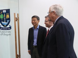 Kerjasama Akademik, President University Gandeng Glasgow University