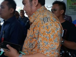 Begini Trik Petugas Loket di Bekasi Menarik Pungli Rp 1 Miliar