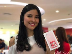 Deretan Selebriti Rupawan Pemburu iPhone 7