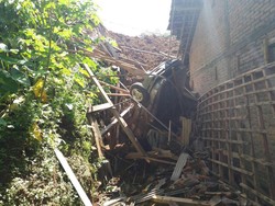 5 Alat Berat Tiba di Lokasi Longsor, Evakuasi Dilanjutkan Hari Ini