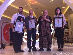 Penyalaan 99 Fruit Flambe Serentak  Pecahkan Rekor MURI