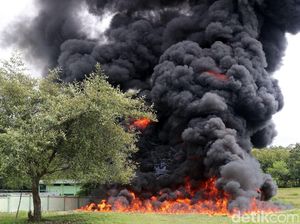 Dolar Menggoda Penyelundup BBM dari Indonesia ke Timor Leste