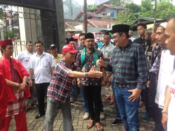 Hadiri Acara Istigasah di Condet, Djarot Sempat Jajal Main Simbal