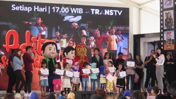 Begini Meriahnya Hangout With All Stars di Bekasi