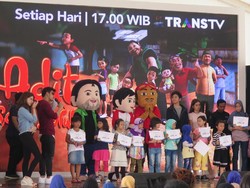 Gembiranya Pemenang Mewarnai di Hangout With All Stars