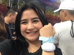 Ditinggal Pesawat, Begini Perjuangan Prilly Latuconsina Demi Konser Coldplay