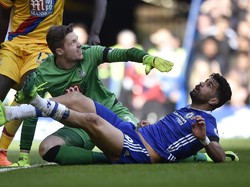 Benarkah Kiper Palace Pulang Naik Kereta Usai Kalahkan Chelsea?