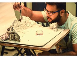 Fotografer Ini Bikin Karya Wah dengan Cara Murah