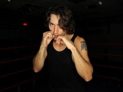 Ihwal Tanding Tinju Ulang PM Kanada Lawan Bintang Friends