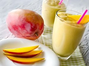 Ini 8 Khasiat Sehat Mengonsumsi Mangga Muda (1)