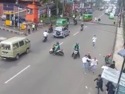 Grab Puji Driver yang Hentikan Tawuran Bak Film Hollywood