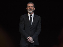 Kena Serangan Jantung, Antonio Banderas Berhenti Merokok