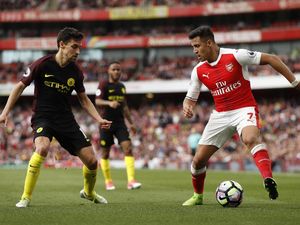 Bisa Redam Alexis Sanchez, Jesus Navas Dipuji Guardiola