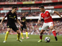 Bisa Redam Alexis Sanchez, Jesus Navas Dipuji Guardiola