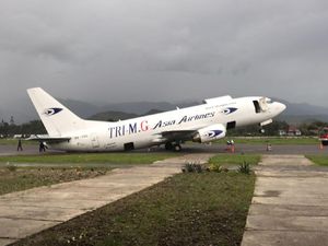 Pesawat Tri MG Asia Terjengkang Saat Bongkar-Muat di Wamena