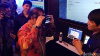 Menkominfo Jajal 5G Perdana di Jakarta
