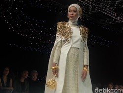 Hijabers Malaysia Sambut Hangat Koleksi Dian Pelangi di AIFW