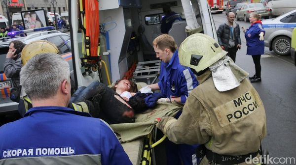 Korban Bom St Petersburg Dievakuasi