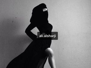 Pamer Foto Wanita Pakai Burqa, Alicia Keys Dikritik Netizen