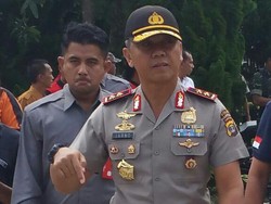 Polisi Periksa Anggota yang Foto Bareng Mayat Begal di Lampung