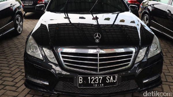 Mobil Bekas Rombongan Raja Salman di Indonesia Dilego