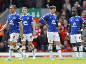 Kalah di Derby Merseyside, Everton Cari Penebusan di Old Trafford