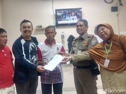 Dinsos Jaksel Selamatkan Lansia yang Sempat Hilang di Bintaro