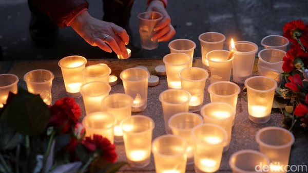 Duka untuk Korban Bom St. Petersburg