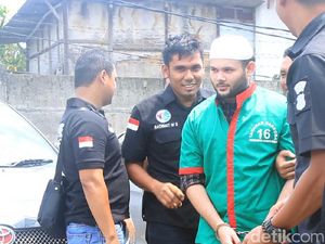 Ciptakan Lagu hingga Rajin Puasa, Kegiatan Ridho Rhoma Selama Rehab