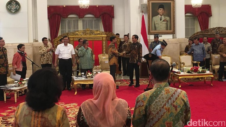 Wiranto Terharu Dapat Ucapan Ultah dari Presiden dan 
