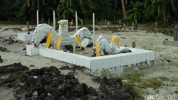Ini Potret Makam Bernisan Kuda di Derawan