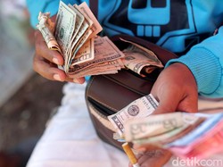 Sudah 3 Minggu Dolar AS di Atas Rp 13.700