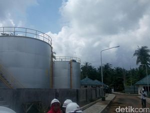 Perjuangan PLN Terangi Karimunjawa 24 Jam