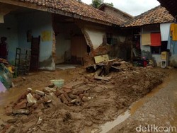 Banjir Bandang di Anyer, Bupati Serang Salahkan Pemerintah Pusat