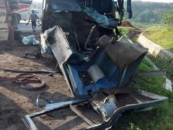 Bus vs Truk di Tol Cipali, 5 Orang Terluka