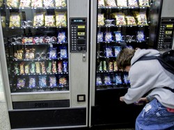 Keren! Ini Vending Machine Khusus Bantu Tunawisma di Inggris