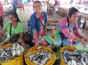 Blusukan ke Pasar Atambua, Menikmati Tawa dan Senyuman