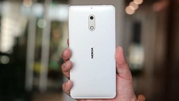Nokia 6 Silver Tampil Keren