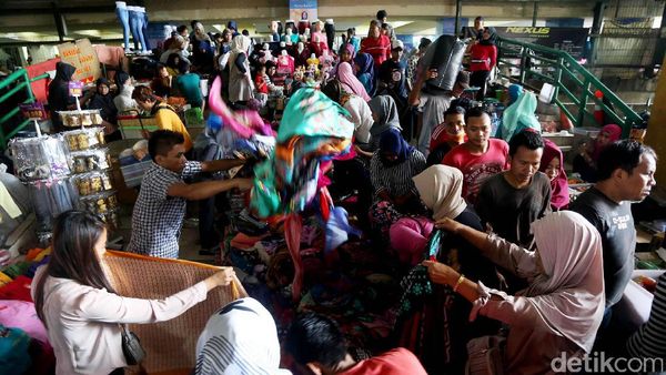 Geliat Pasar Tanah Abang