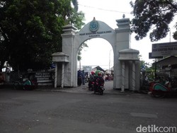 Pedagang Pasar Klewer Baru Keluhkan Luas Kios yang Menyempit